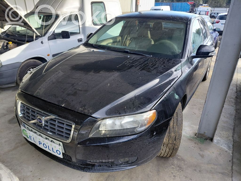 S80 S80  31335589