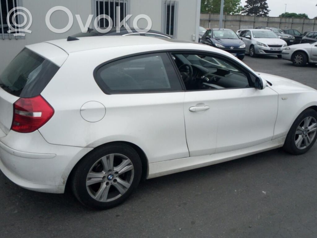 1 E81 E87 Series 1  32306795570