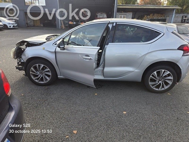 DS4 DS4  00009004EA