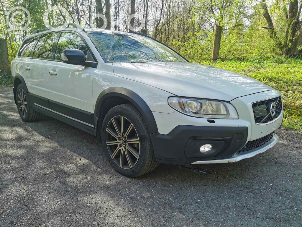 XC70 XC70  8G9N6L063