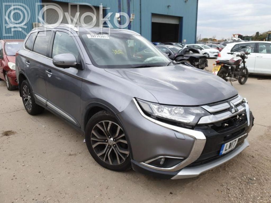 Outlander Outlander  1089375