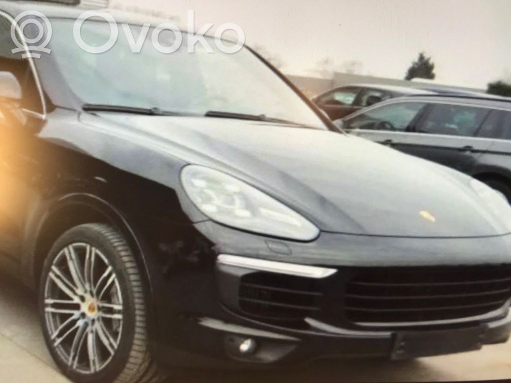 Cayenne (92A) Cayenne  7P5802829A