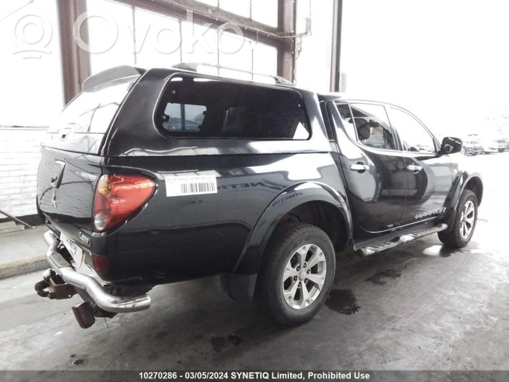 L200 L200, L300, L400 Space Gear  MN141469