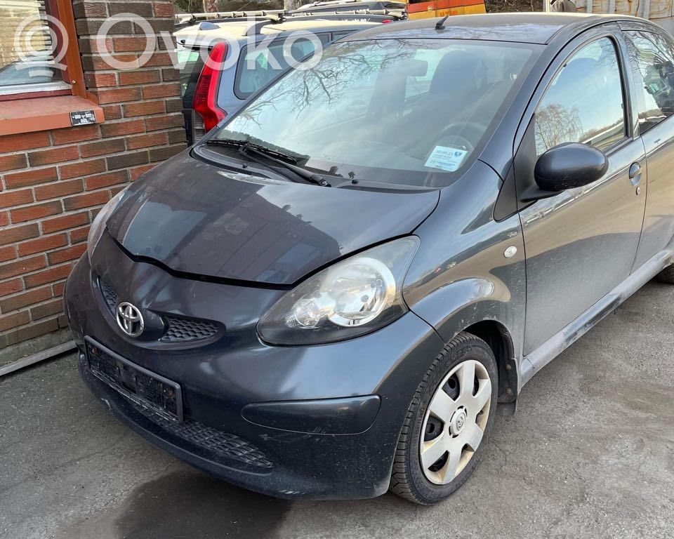 Aygo AB10 Aygo  67614H010