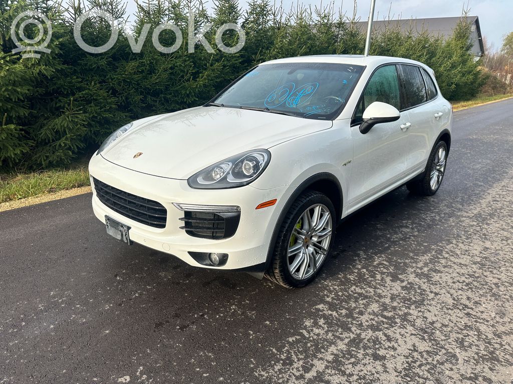 Cayenne (92A) Cayenne  7PP959748AA