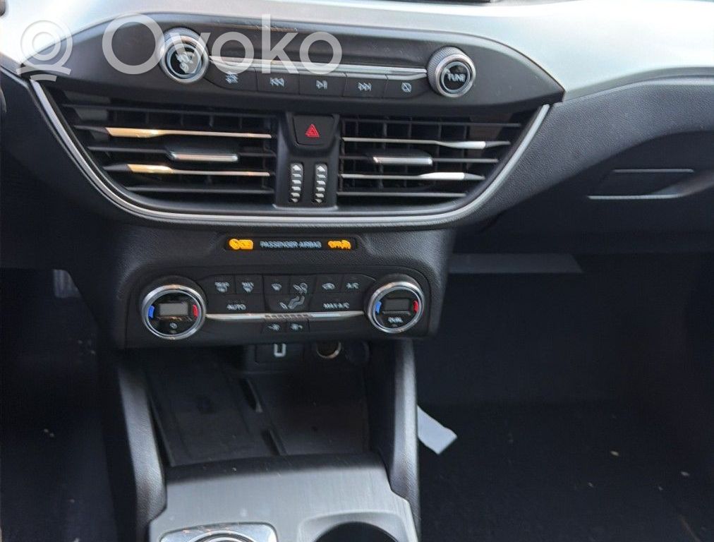 Focus Focus  2210525