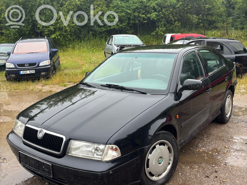Octavia Mk1 (1U) Octavia  038130201G