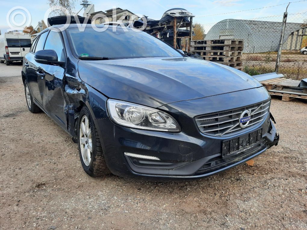 V60 V60, V60 Cross Country  31440240