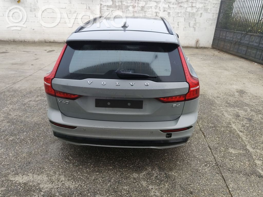 V60 V60, V60 Cross Country  31479217