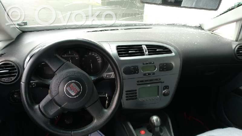 Leon (1P) Leon  1K0959654