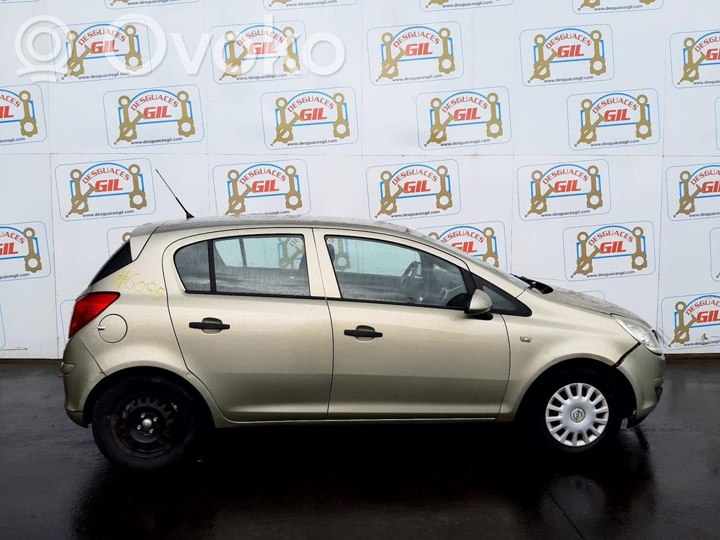 Corsa D Corsa  UU
