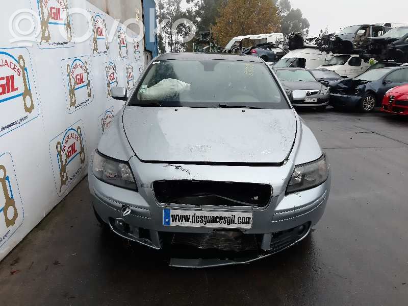 S40 S40, V40