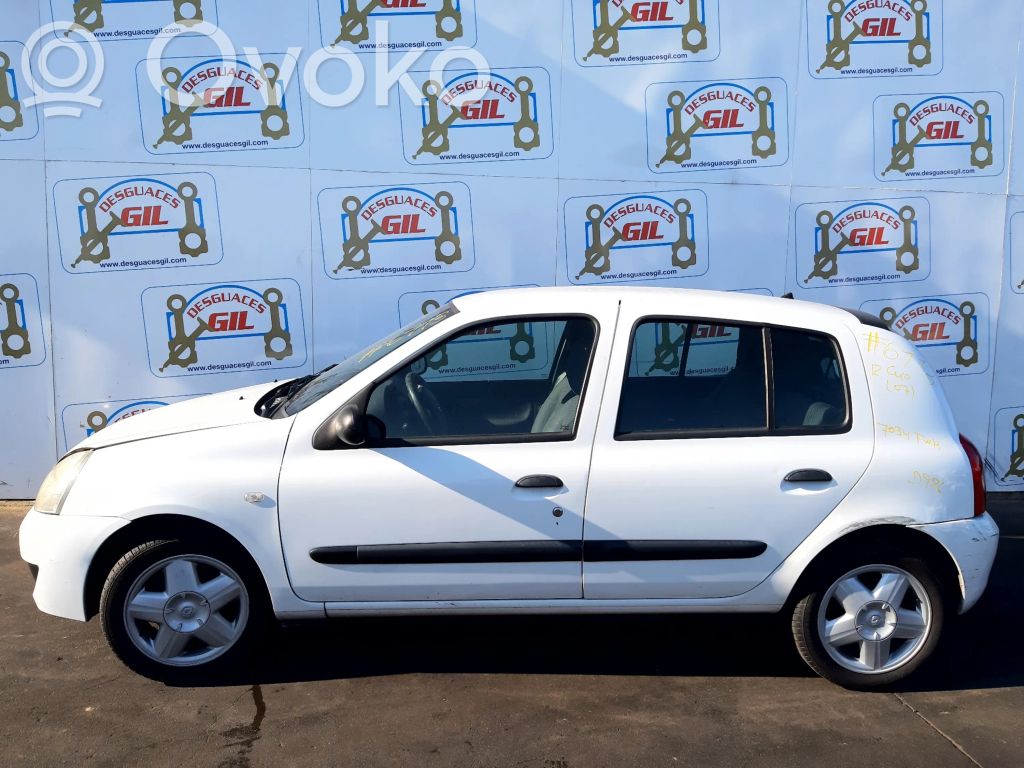 Clio II Clio  8200667608