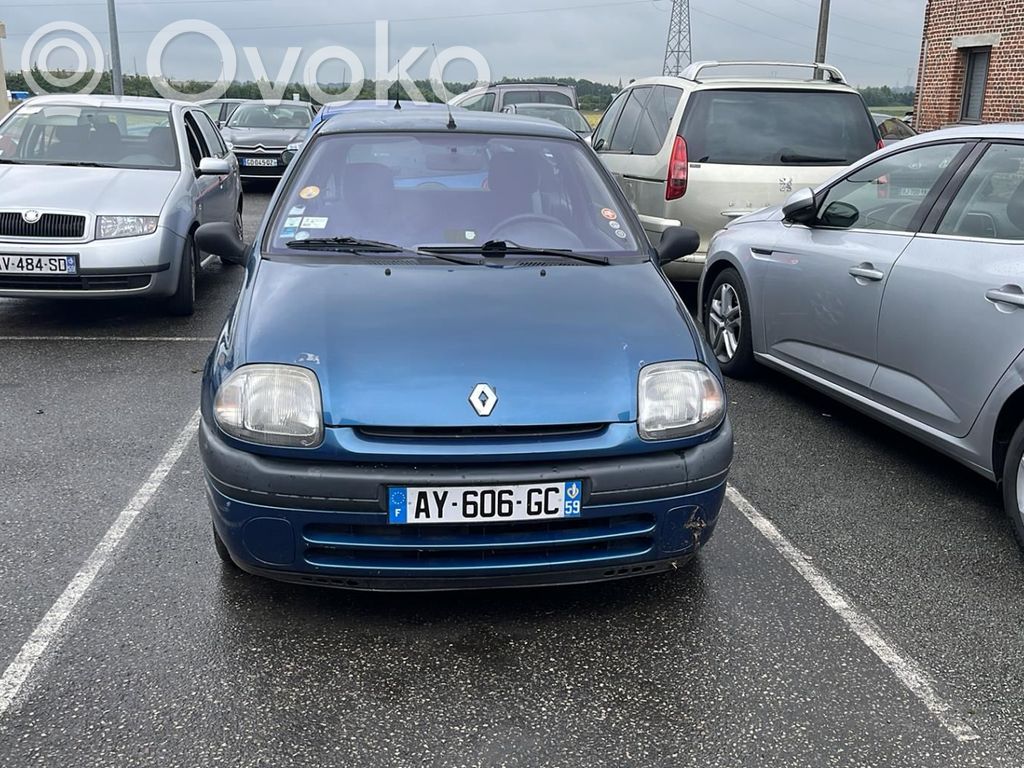 Clio II Clio  8200033337