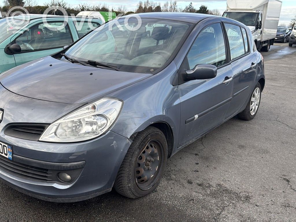 Clio III Clio  8200565645