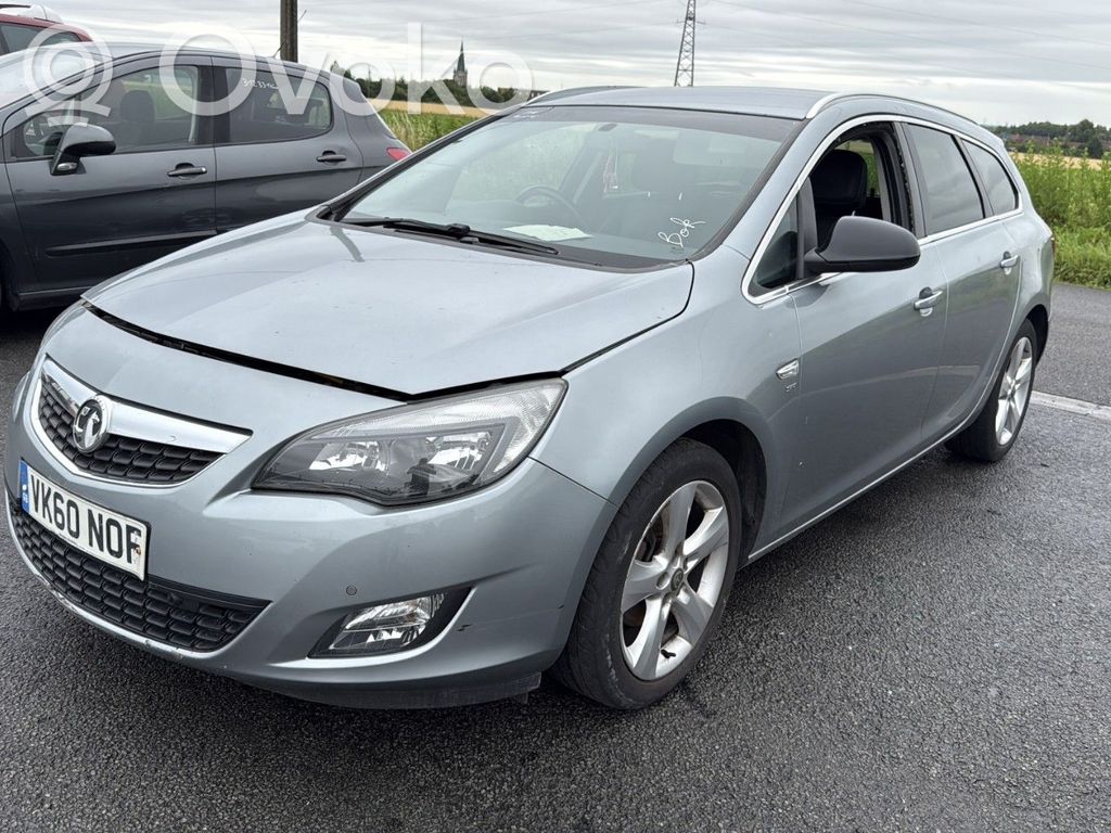Astra J Astra  NT