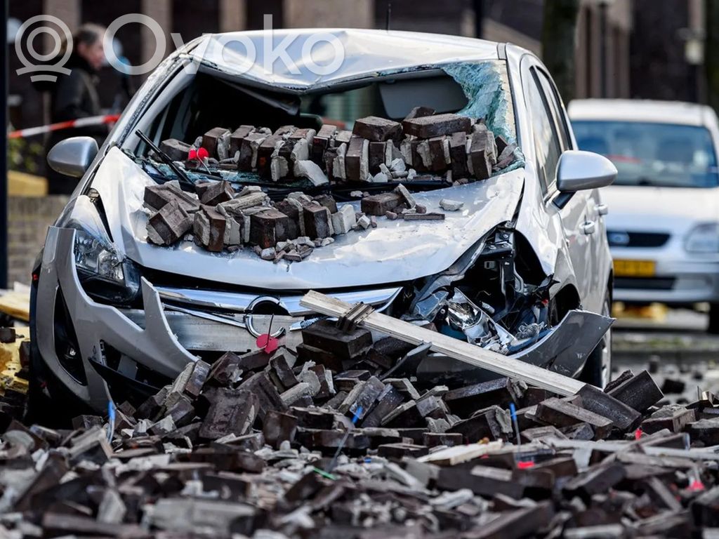 Corsa D Corsa  13588296