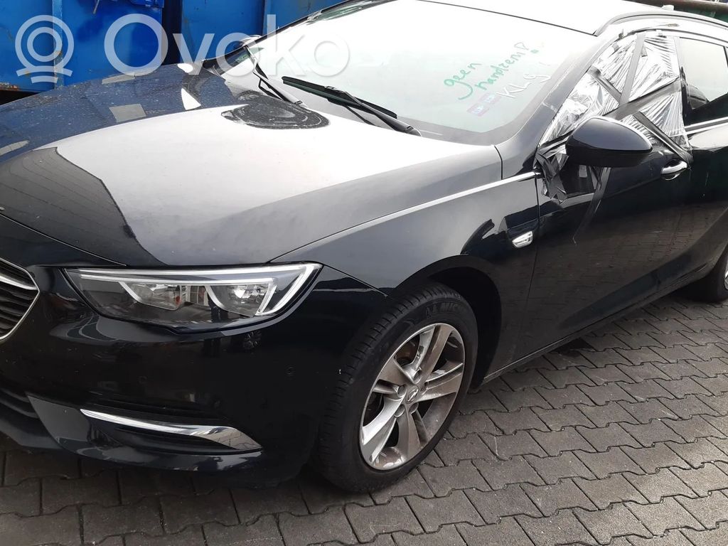 Insignia B Insignia  13513070