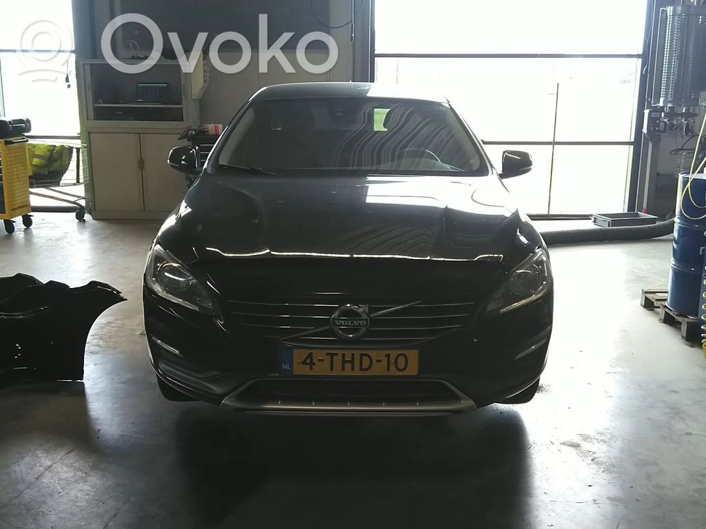 V60 V60, V60 Cross Country  31400544