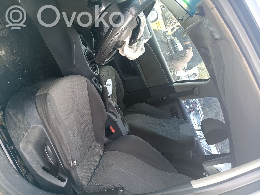 Leon (1P) Leon  3C0127400B