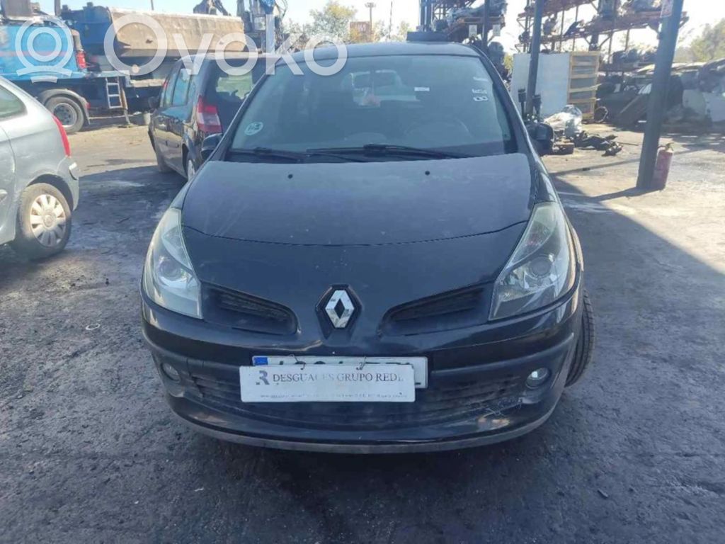 Clio III Clio  33056057A