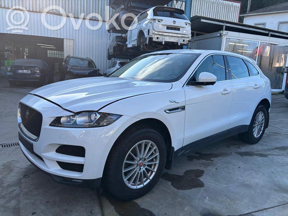 F-Pace F-Pace  T4A1868