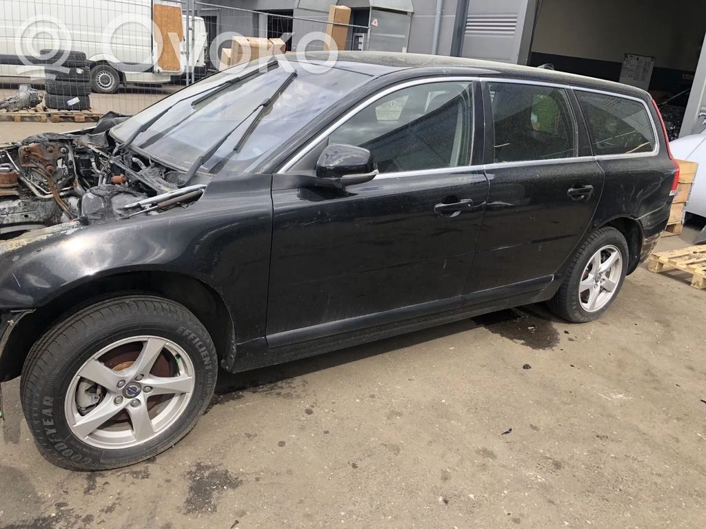 V70 S70, V70, V70 XC  39821977