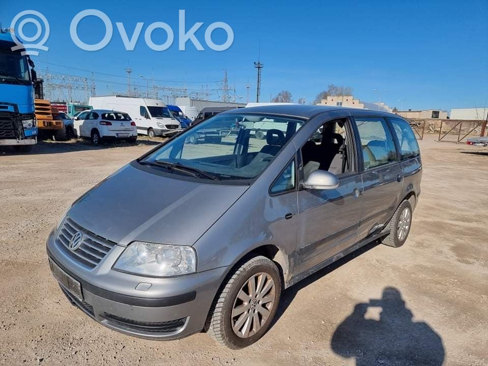Sharan Sharan  7M3927134