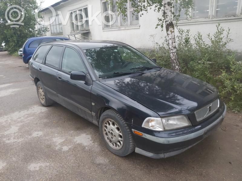 S40, V40 S40, V40