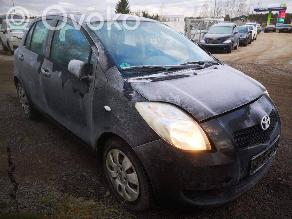 Yaris Yaris  30357