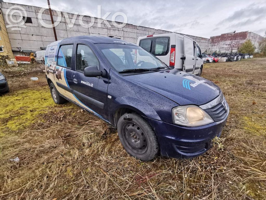 Logan I Logan  8200014932