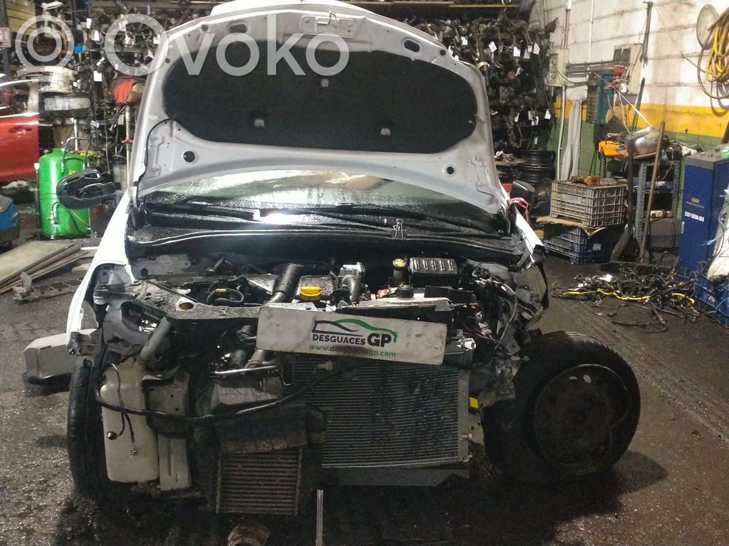 Clio III Clio  8200310580