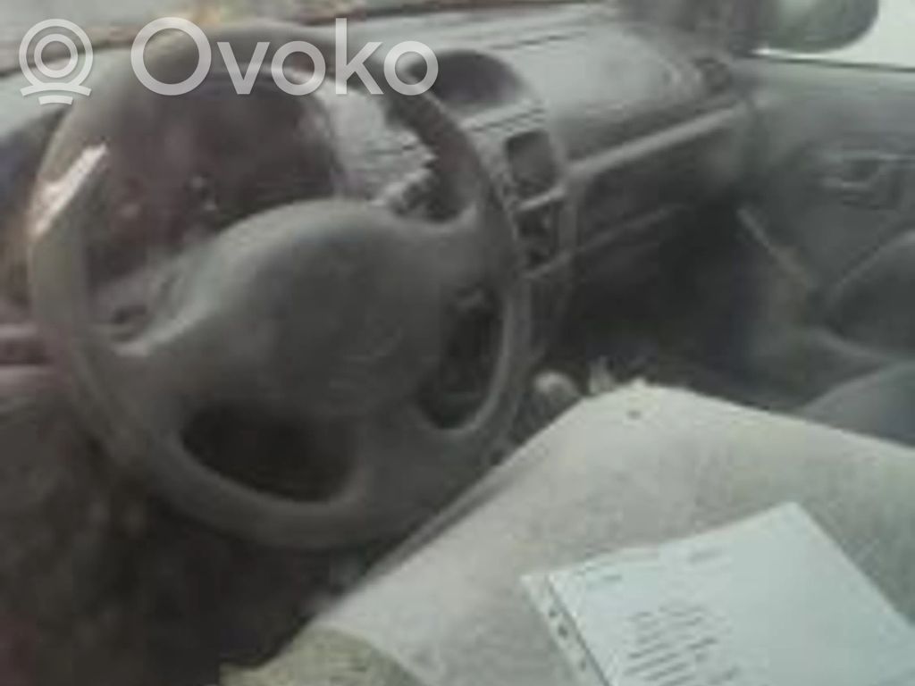 Clio II Clio  7701470812