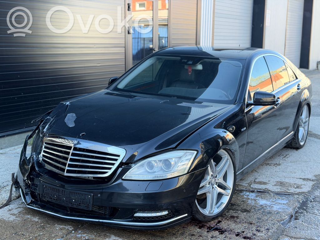 S W221 S-class, AMG (W126, W140, W220, W221, W222)  A6420300012