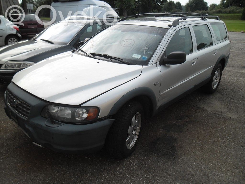 XC70 XC70  8620136
