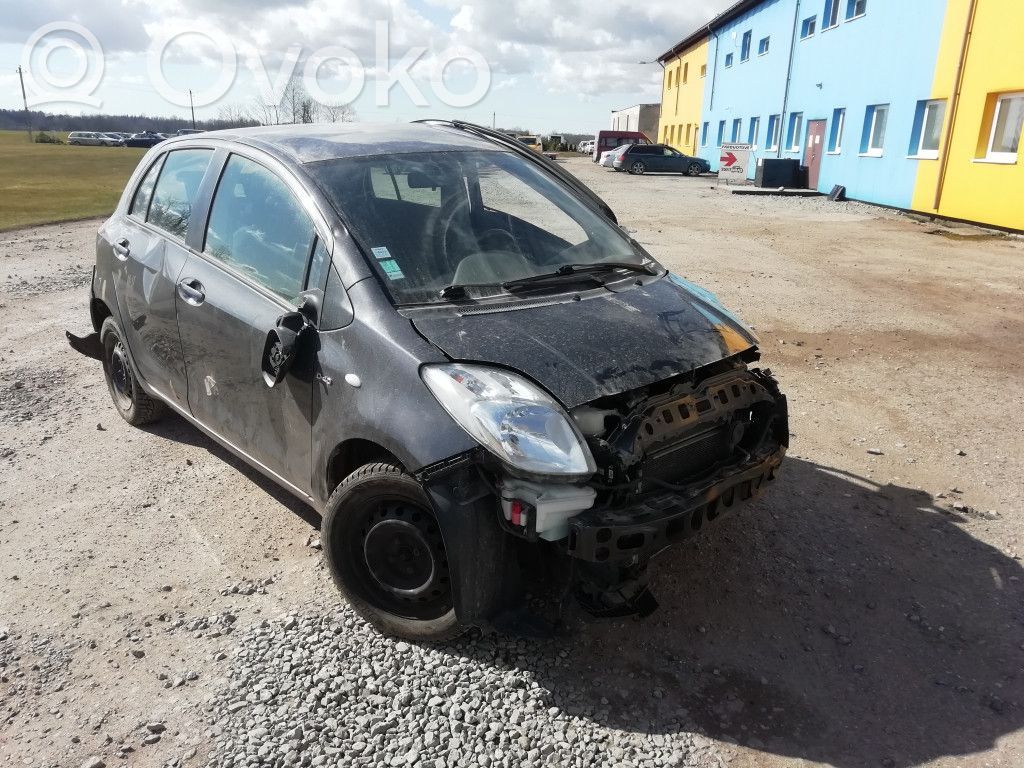 Yaris Yaris  177510N020