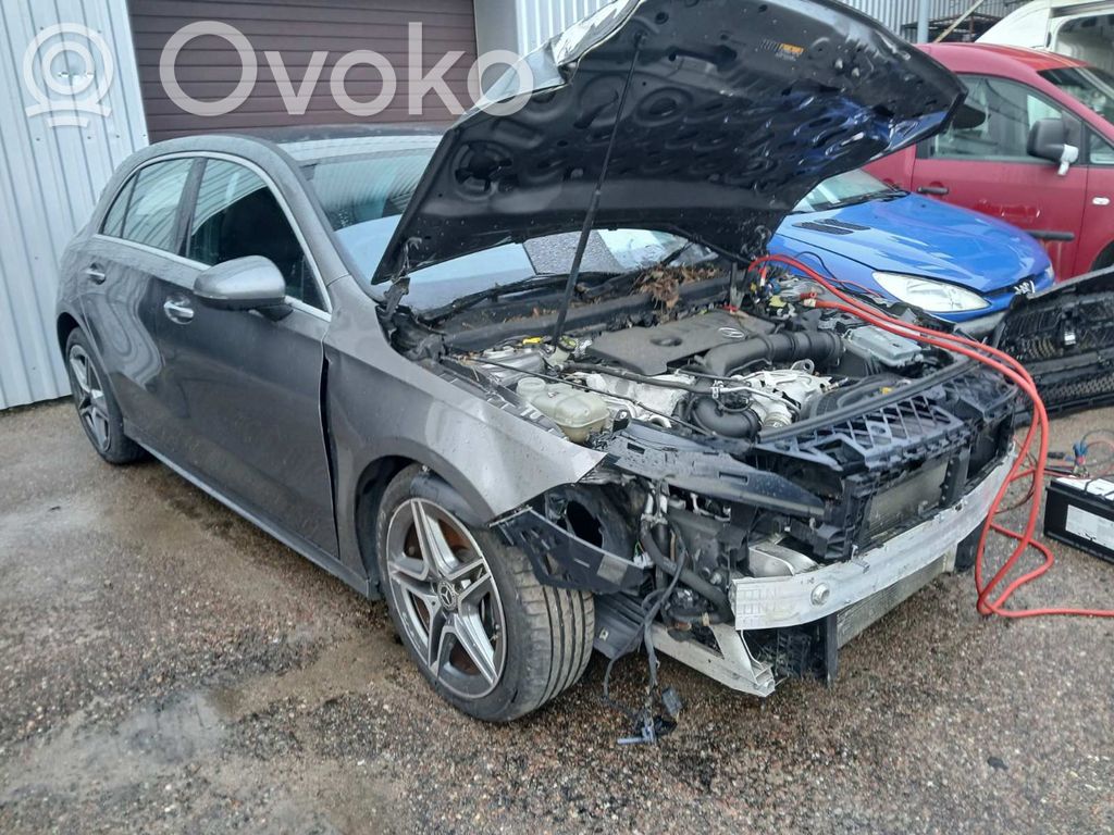 A W177 A-class  0008607300