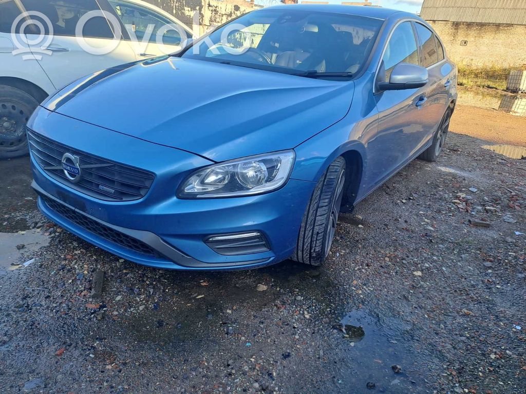 S60 S60  31304038