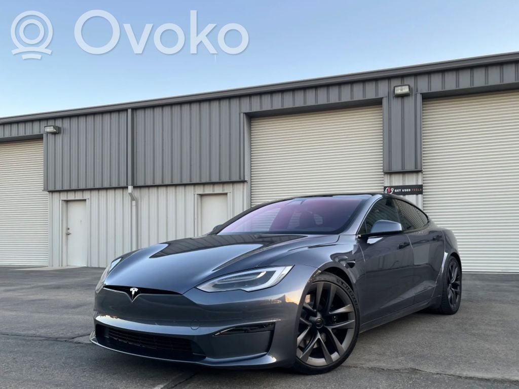 Model S Tesla Model S  100751100A