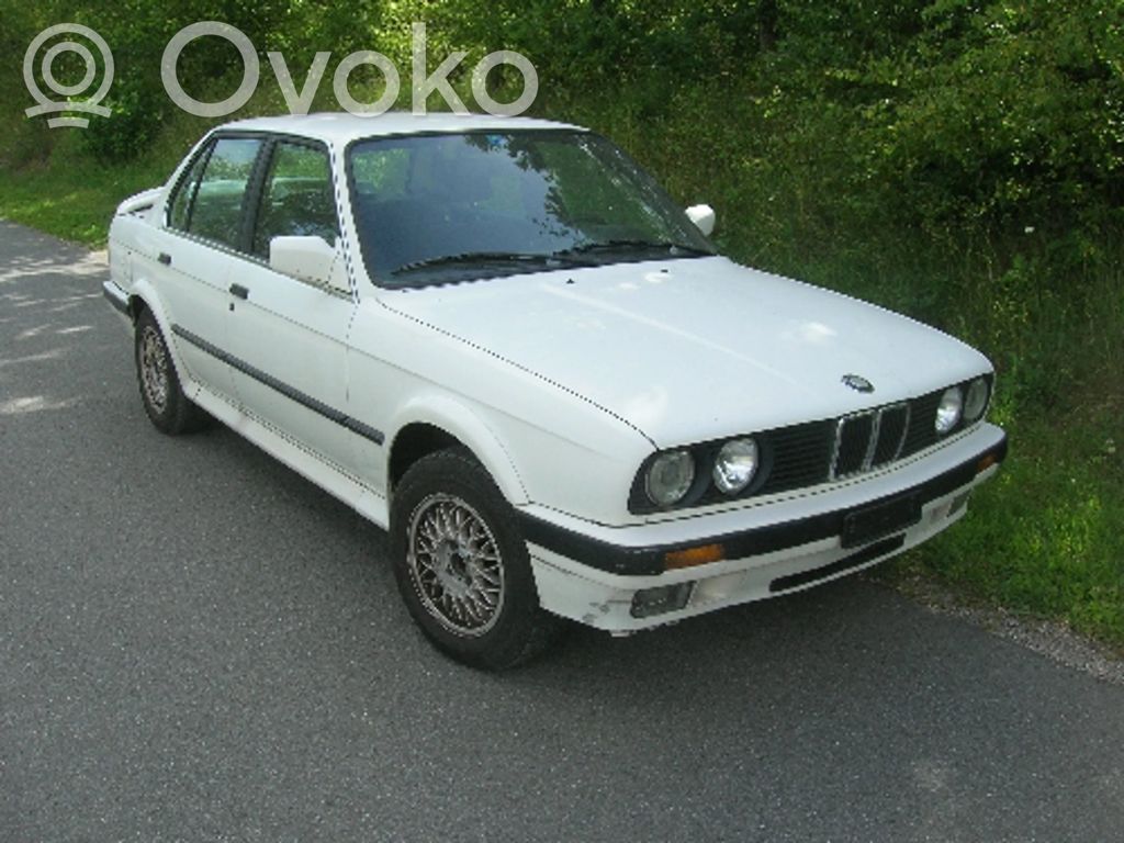 3 E30 Series 3  61311377976