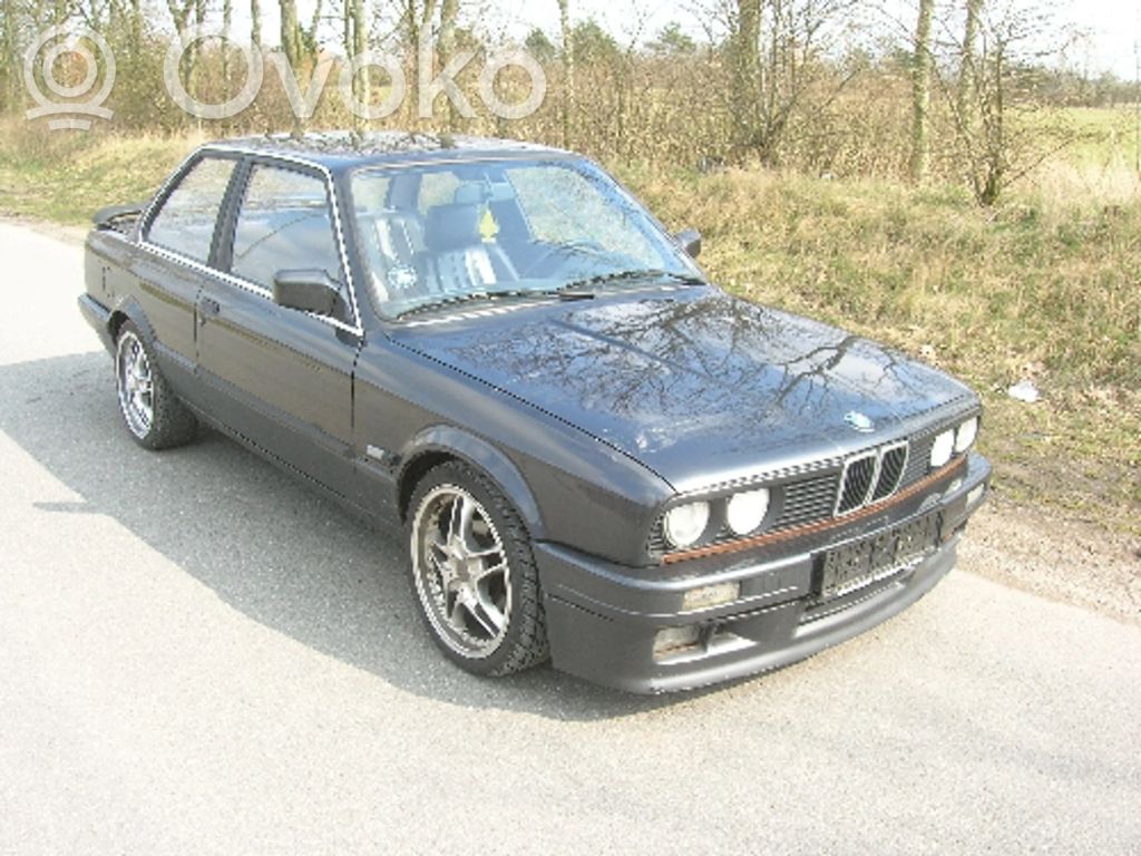 3 E30 Series 3  63131380962