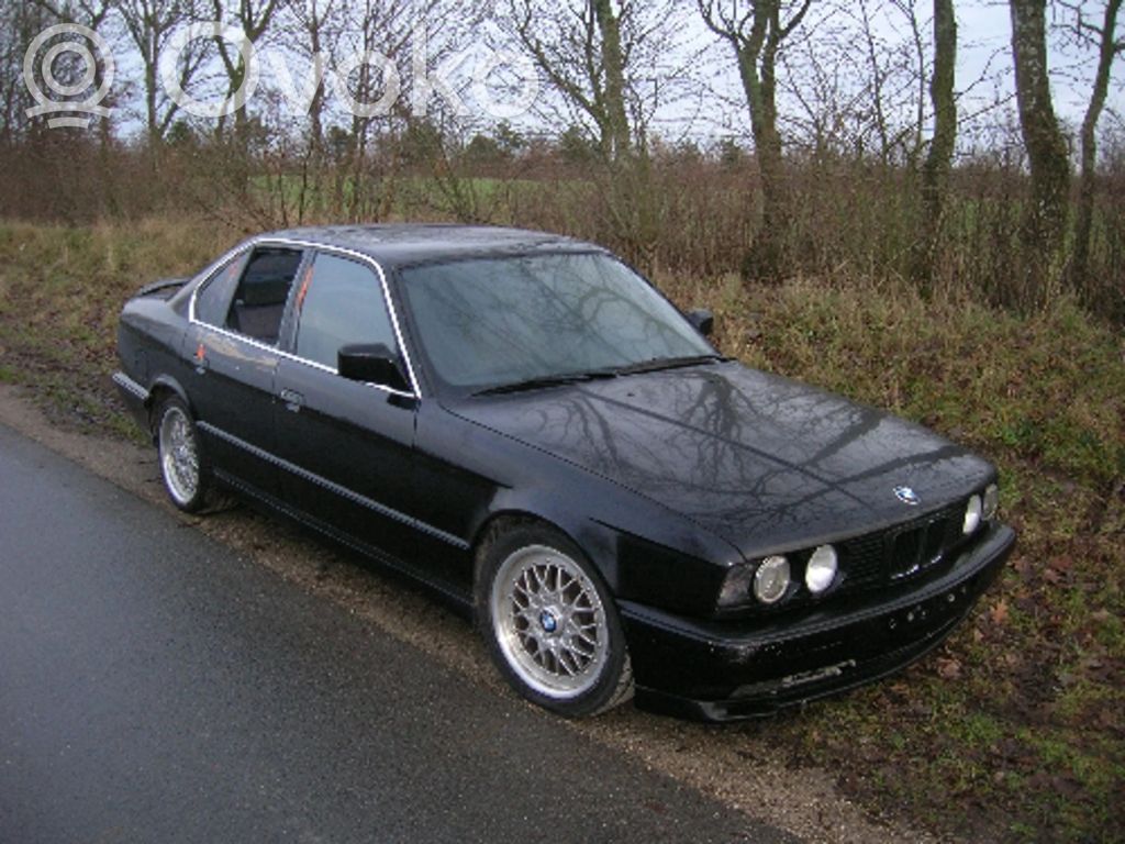 5 E34 Series 5  51458102604