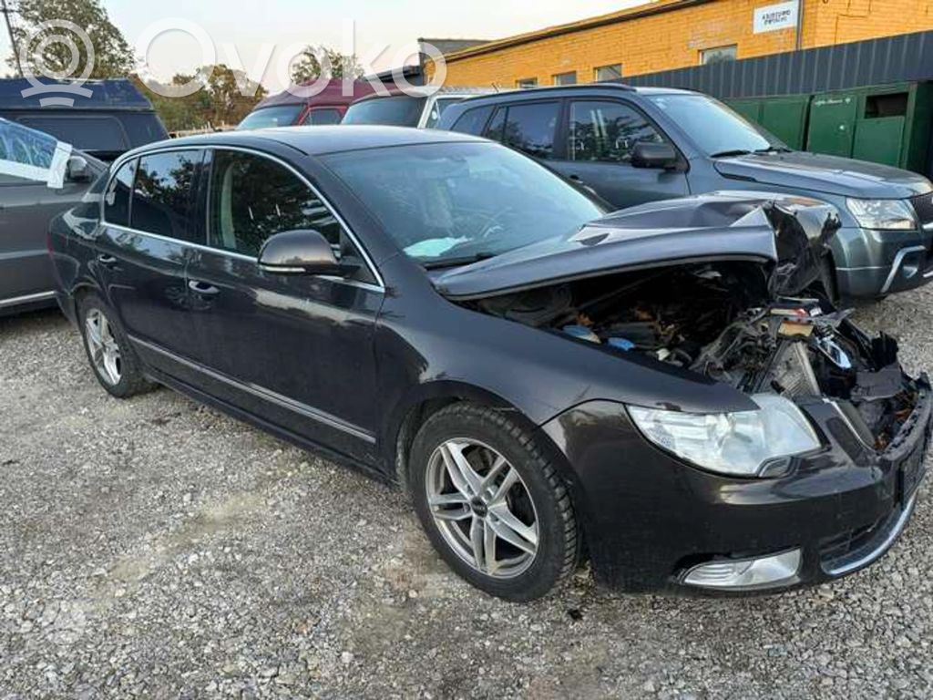 Superb B6 (3T) Superb  5N0035730A