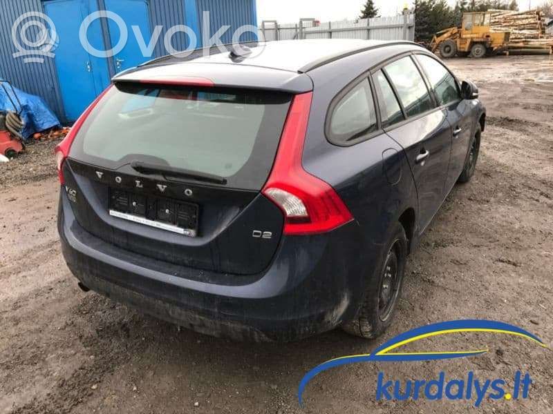 V60 V60, V60 Cross Country  39819663