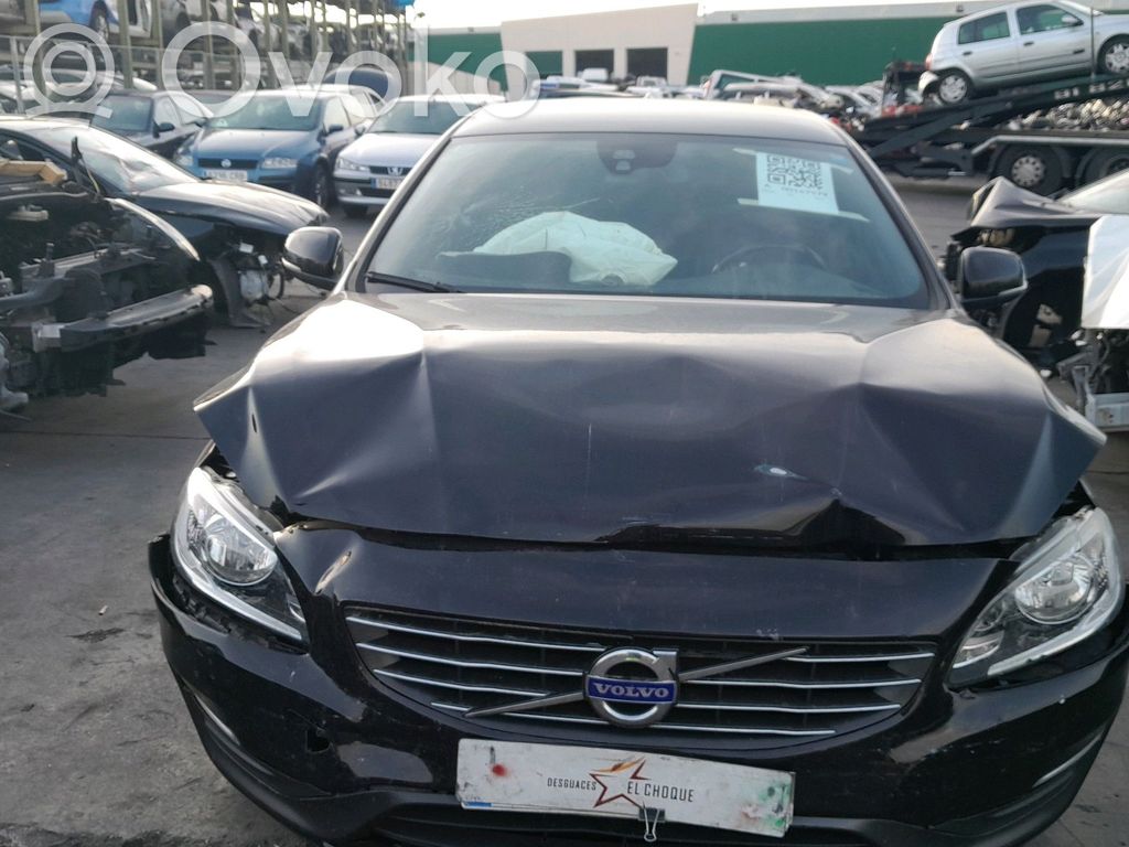 V60 V60, V60 Cross Country  32228971
