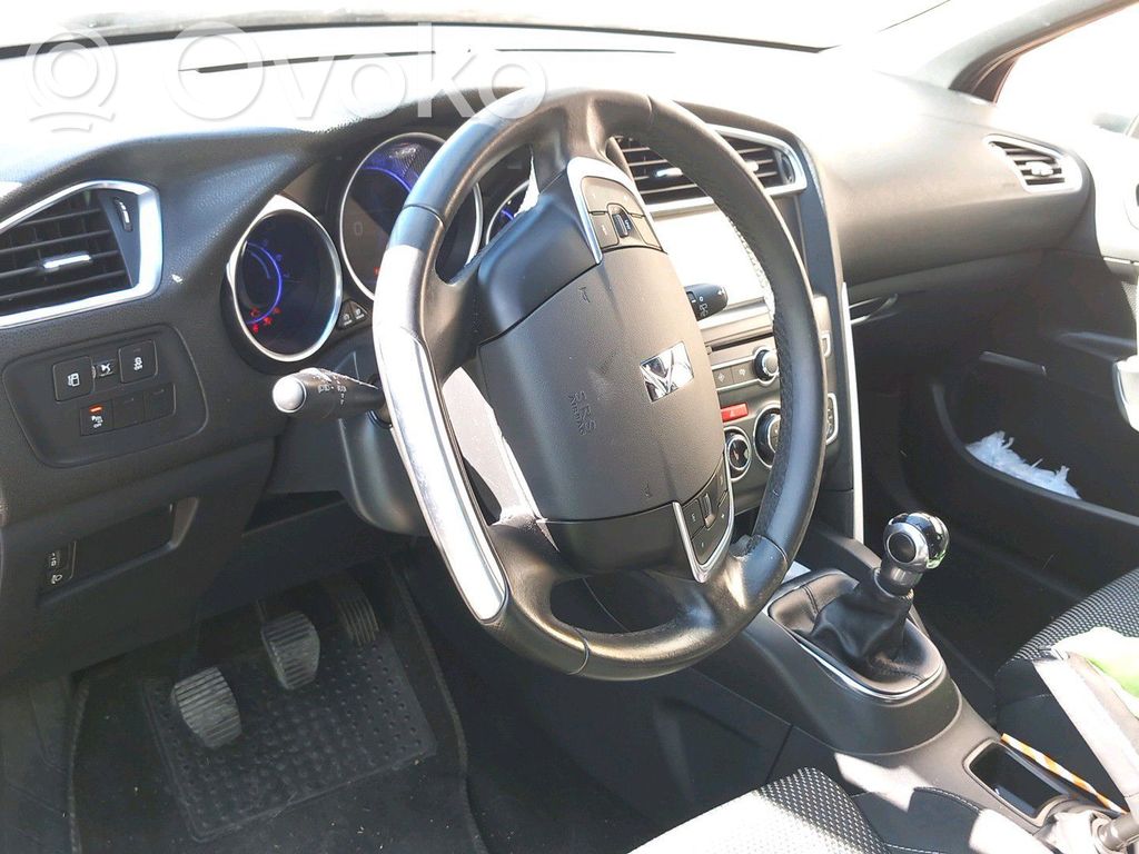 DS4 DS4  9004EA