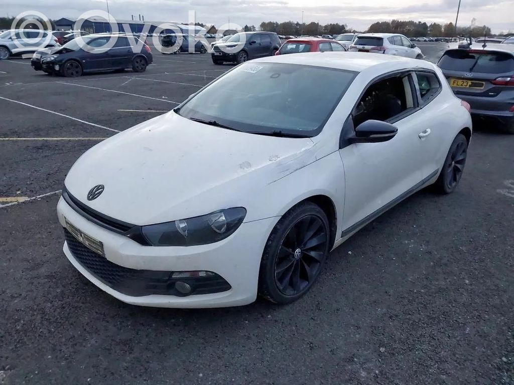 Scirocco Scirocco  1Q2837114