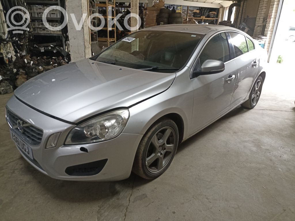 S60 S60  31274475
