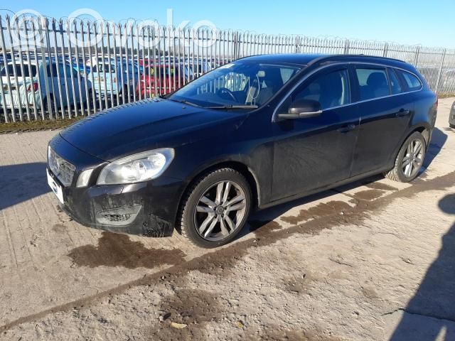 V60 V60, V60 Cross Country  31316673