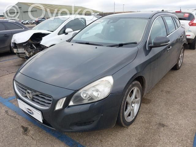 V60 V60, V60 Cross Country  BM5G6015DB